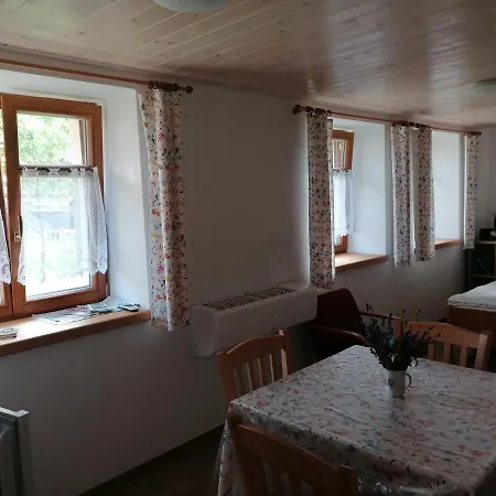 Apartman Na Statku Jilovice Exterior photo