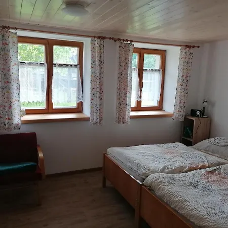 Apartman Na Statku Jilovice Exterior photo