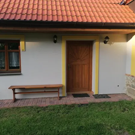 Apartman Na Statku Jilovice Exterior photo